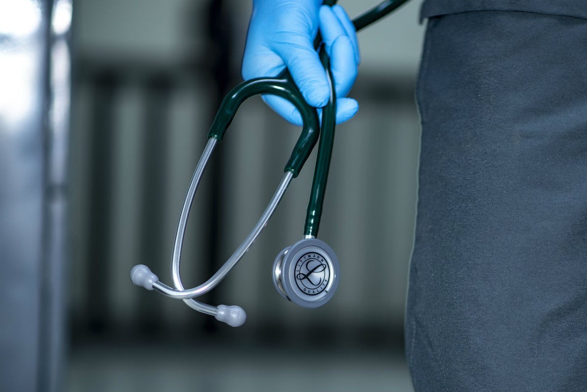 Més de 18.000 treballadors d'empreses sanitàries estan afectats per ERTO