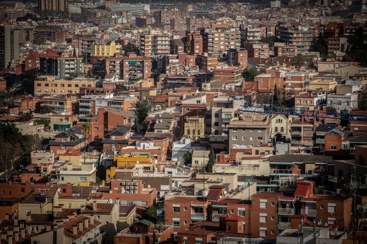 L'Ajuntament de Barcelona compra 170 pisos de cop per evitar que perdin el preu assequible aviat