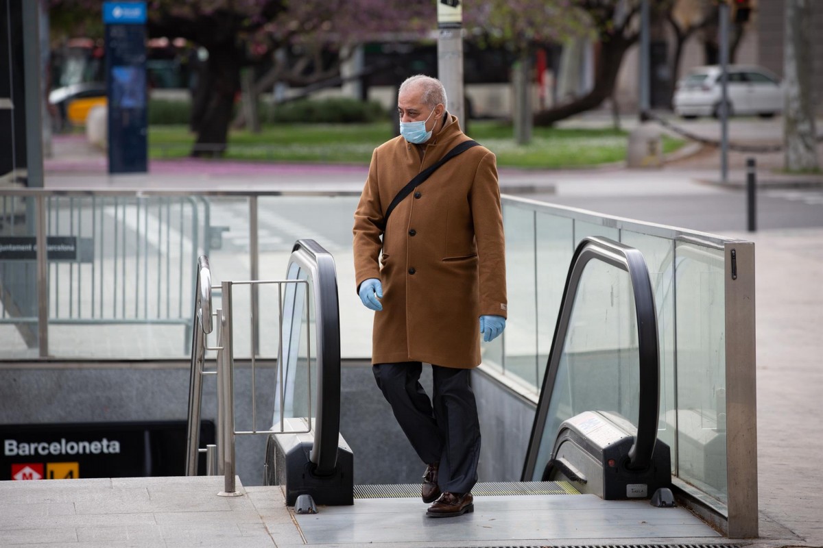 Les mascaretes es repartiran al transport públic - David Zorrakino/Europa Press