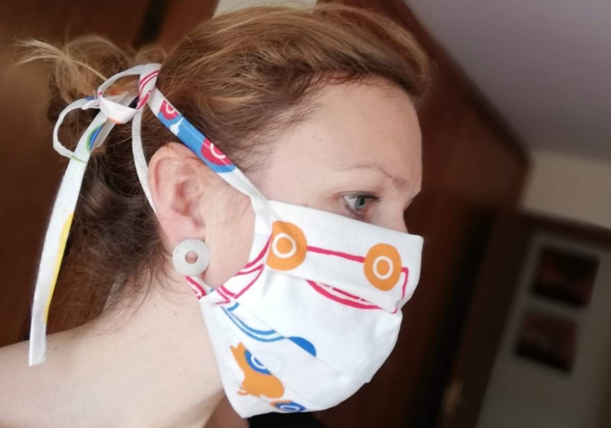 Més de 800 voluntaris s'organitzen per produir material i lliurar-lo esterilitzat als hospitals