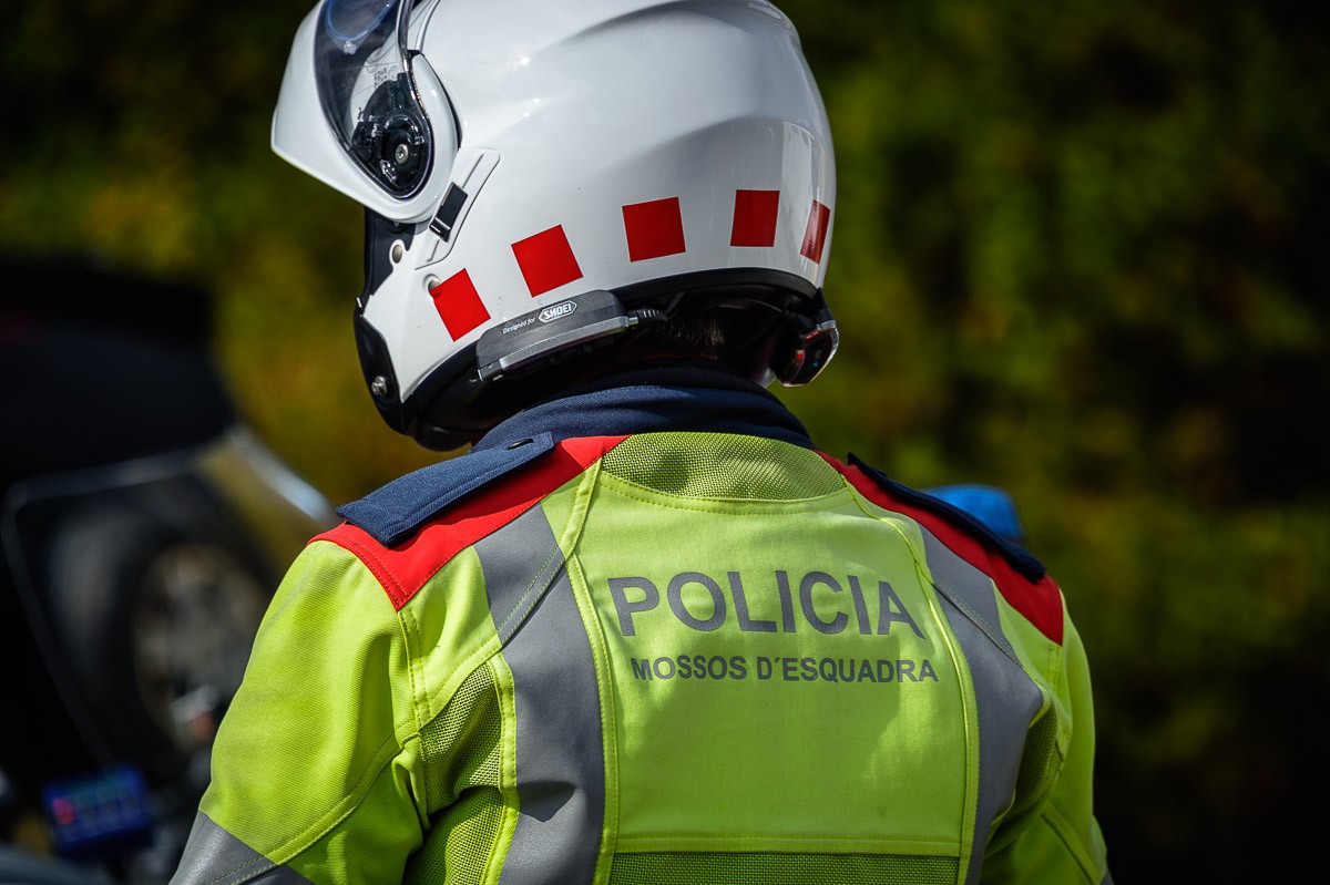 Un conductor sense carnet intenta atropellar un grup d'esportistes a Reus