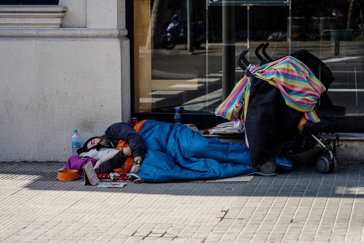 Arrels atén més de 2.600 persones sense llar a Barcelona durant el 2020