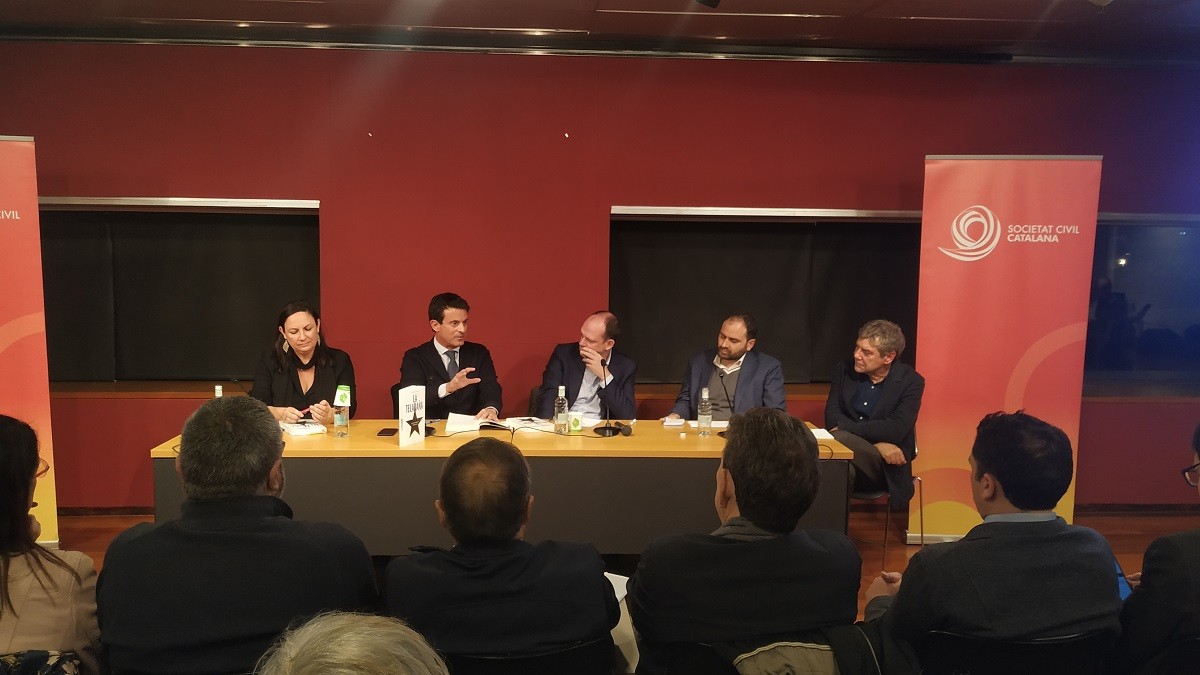 L'atac contra la diplomàcia catalana reconcilia Valls i Ciutadans