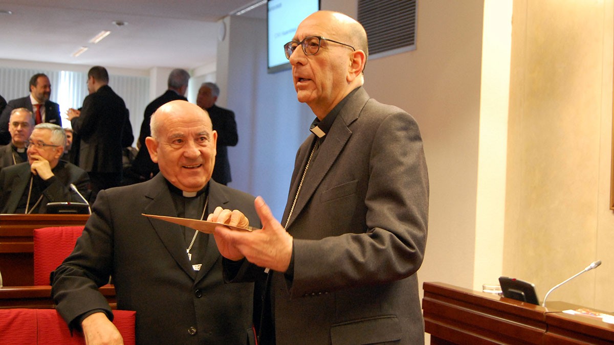 Els bisbes catalans irriten els fidels: silenci amb els presos, elogis al rei emèrit
