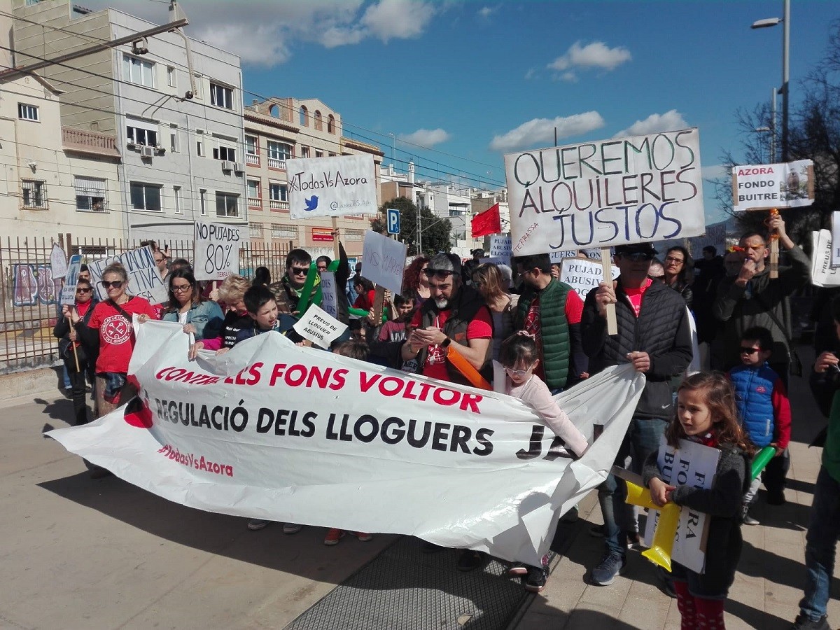 Manifestació contra Azora a Badalona - Andreu Merino
