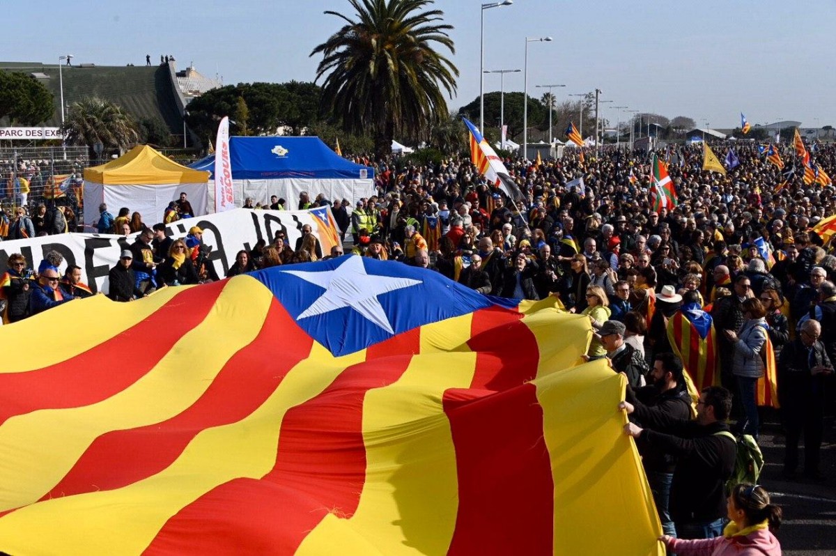 L'exili exhibeix múscul a Perpinyà en ple clima preelectoral a Catalunya