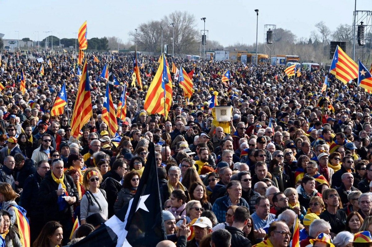 Imatge aerea de l'acte a Perpinyà - Josep M Montaner