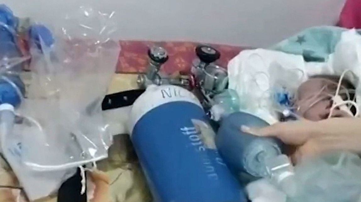 Una UCI neonatal al soterrani de l'hospital per esquivar les bombes a Ucraïna