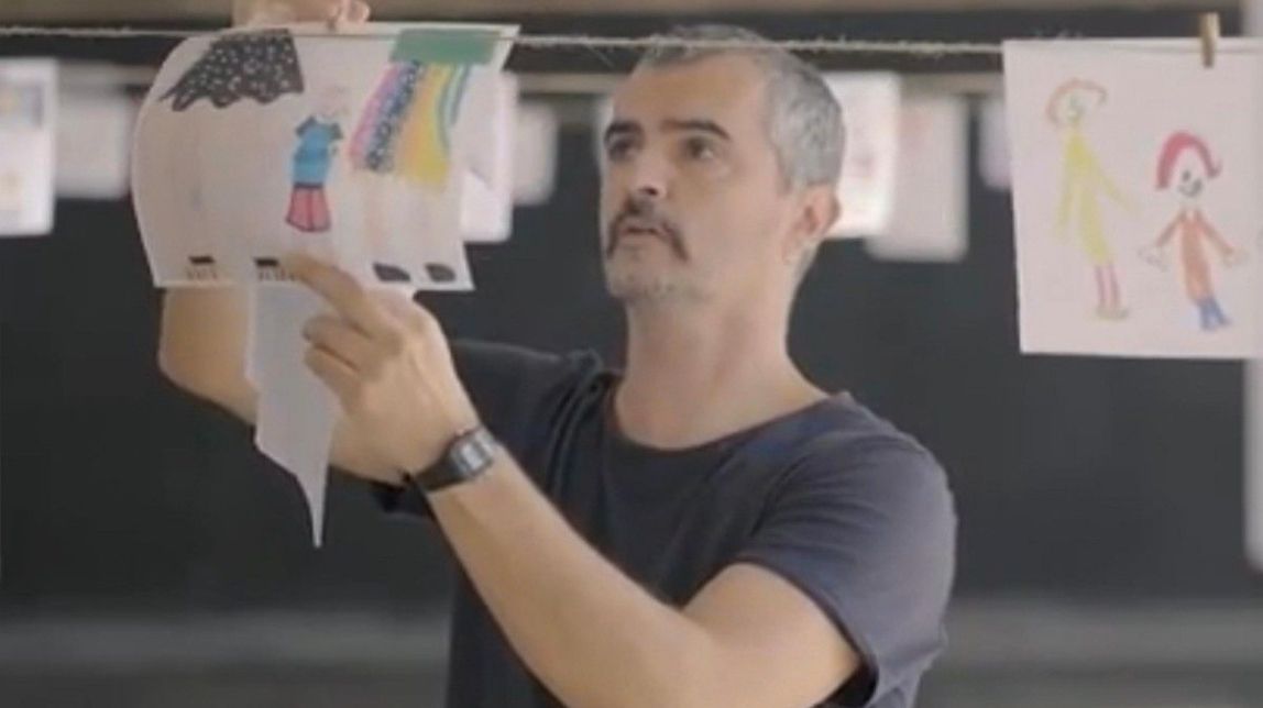 ACTIVITAT: Treballem la diversitat amb el videoclip «Mirada estràbica»