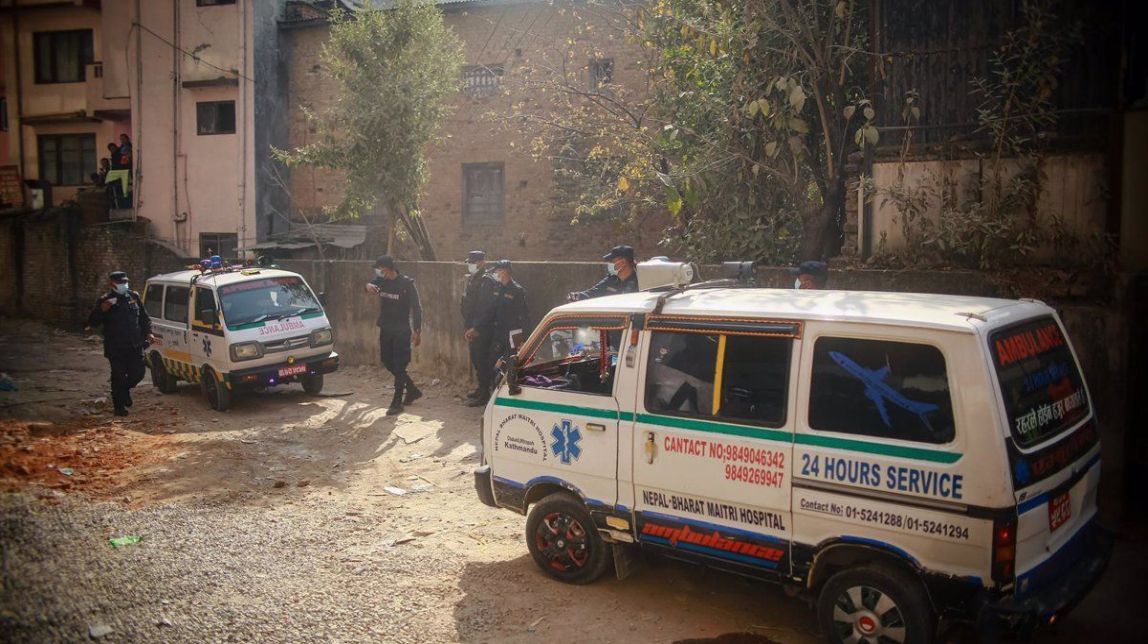 Una ambulància arriba a la capital de Nepal, Kàtmandu
                                                                             |
                                                                     Amit Machamasi / Europa Press - |
                                                                    
