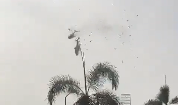 Dos helicòpters xoquen en ple vol a Malàsia i provoquen deu morts
