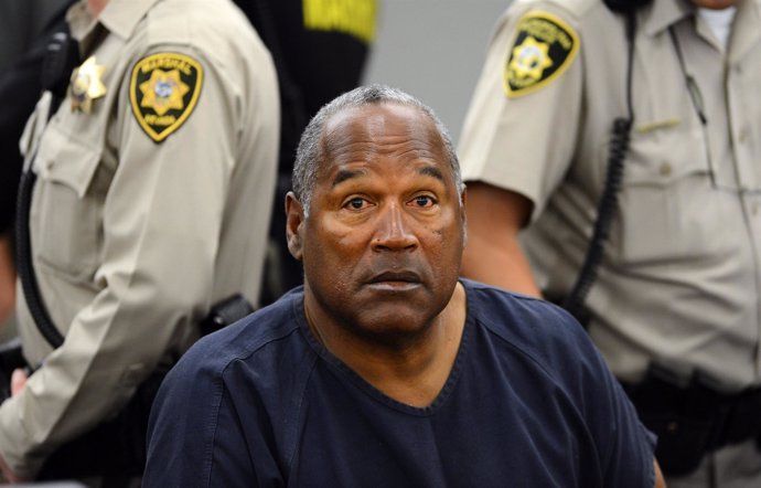 Mor als 76 anys O.J. Simpson, conegut mundialment per ser absolt d'un doble homicidi