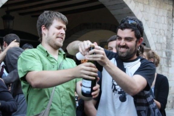 Familiars i amics de Pòrtulas celebren a Girona la seva absolució
