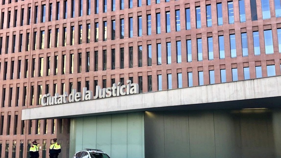 Malestar als Mossos: «No podem tenir agents vigilant quatre parets dels jutjats»