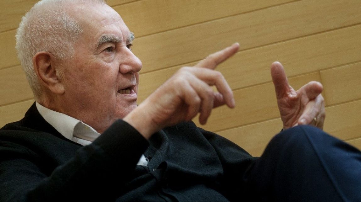 Maragall busca treure's l'espina clavada de Barcelona