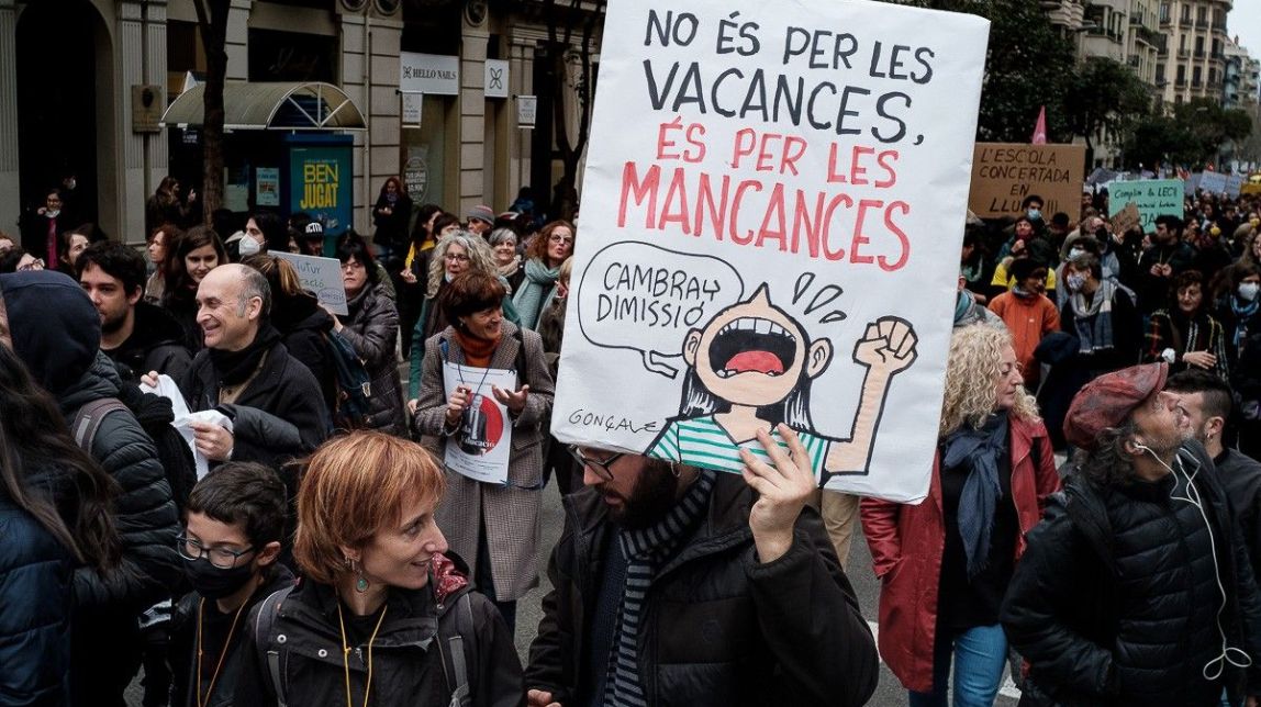 Els sindicats d'educació porten fins al final el pols amb la conselleria