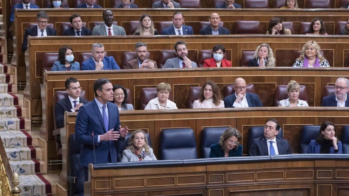 Sánchez esquiva assumir responsabilitats per l'espionatge i tanca files amb el CNI