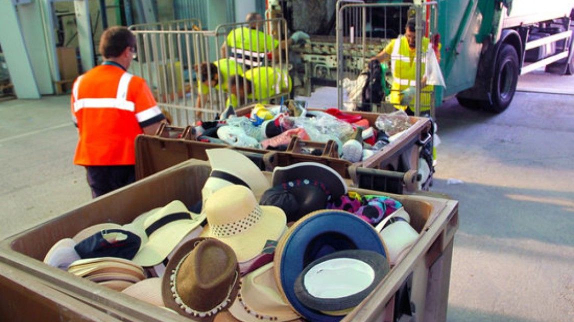 Destrueixen 2,6 tones de productes de venda ambulant a Barcelona