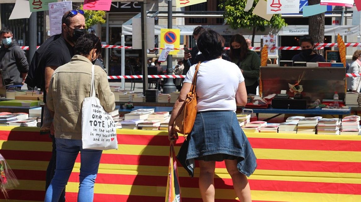Barcelona celebrarà un Sant Jordi «històric» amb rècord de parades