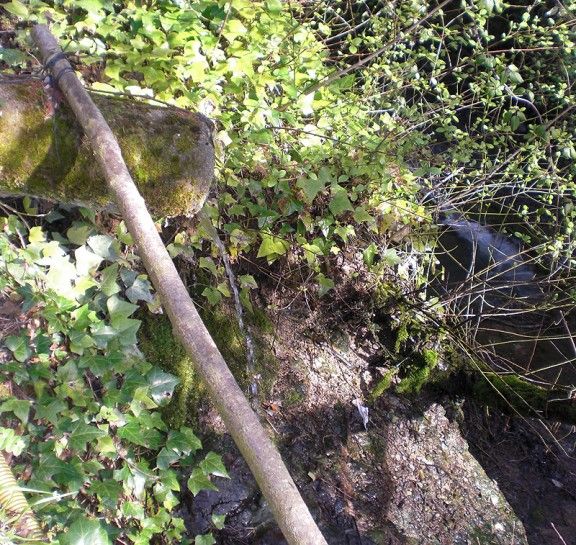 Un dels abocaments d'aigües residuals que es resoldran.
                                                                             |
                                                                    Ajuntament de Sant Joan - |
                                                                    