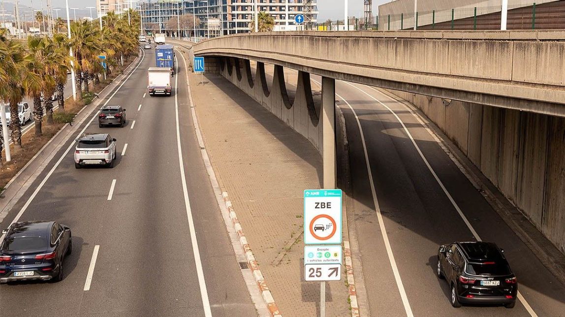 L'Ajuntament de Barcelona rebutja deixar sense efecte la Zona de Baixes Emissions
