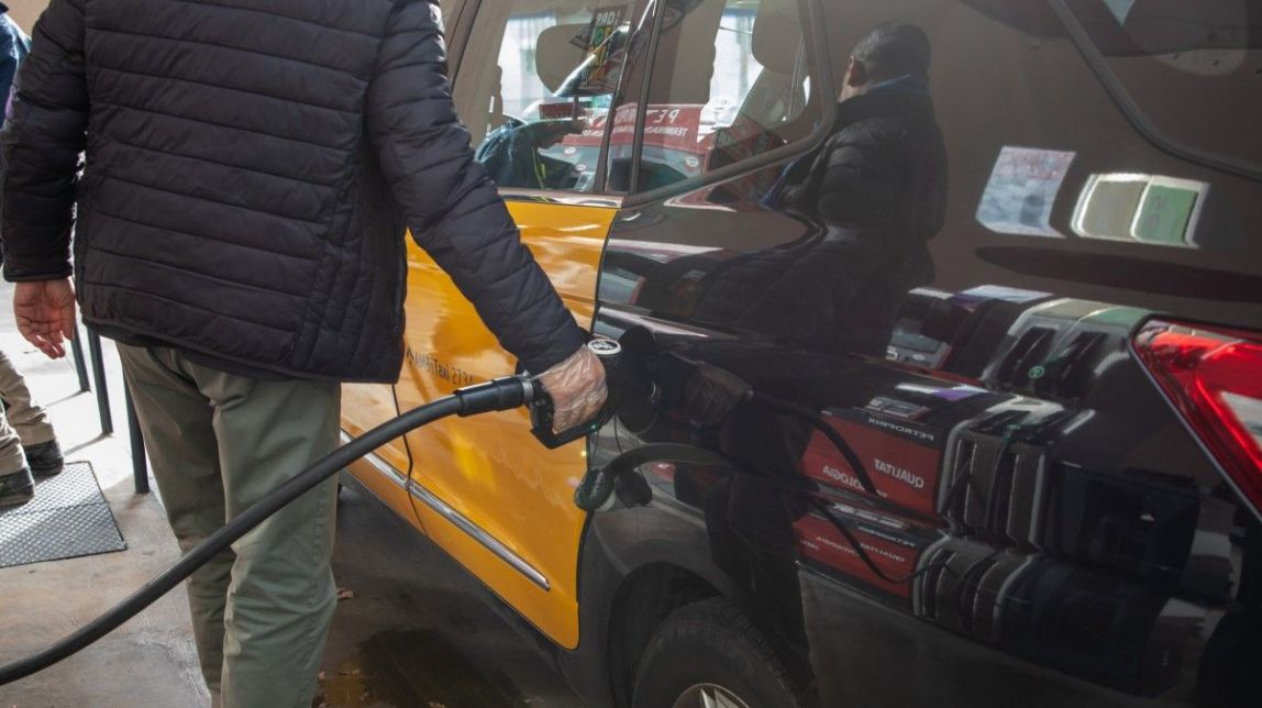 Sánchez promet abaixar la llum, la gasolina i el gas el 29 de març 