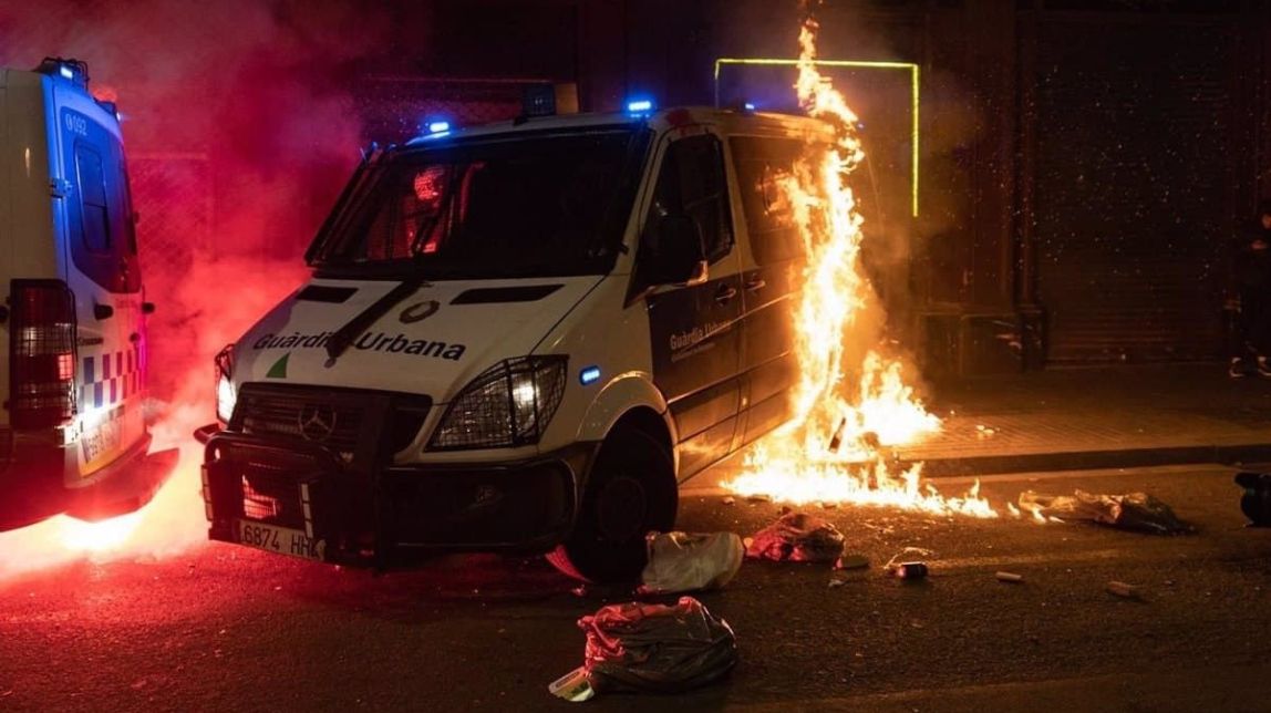 Els Mossos detenen un jove en cerca i captura relacionat amb les protestes de Pablo Hasél