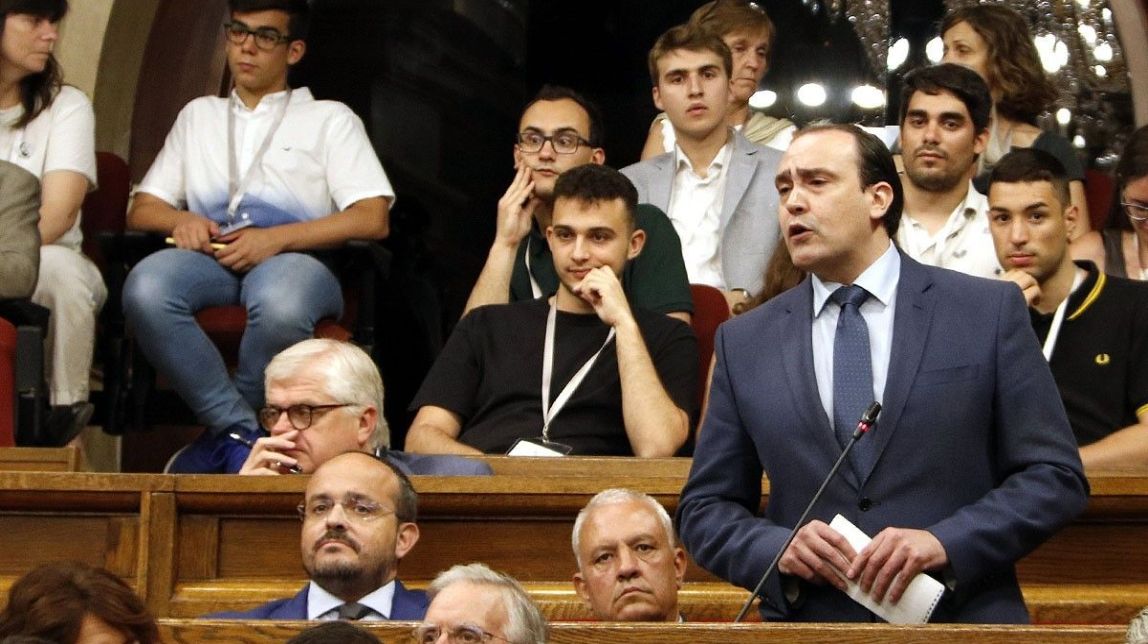 L'exdirigent del PP acusat d'agressió sexual recull l'acta de diputat
