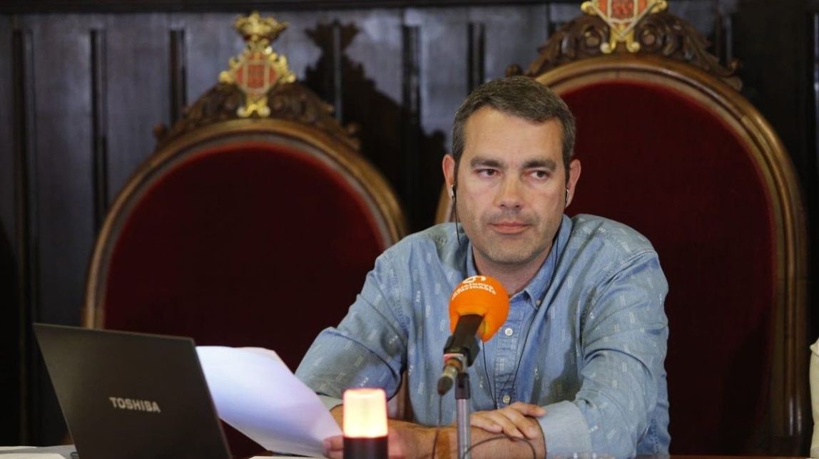 Òscar Fernández substitueix temporalment Mònica Terribas a «El matí de Catalunya Ràdio»