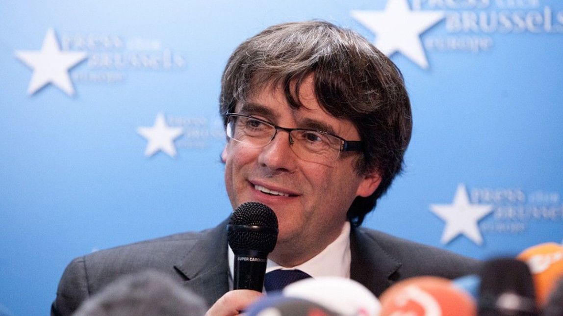 Puigdemont repta el «bloc del 155» a través de Twitter
