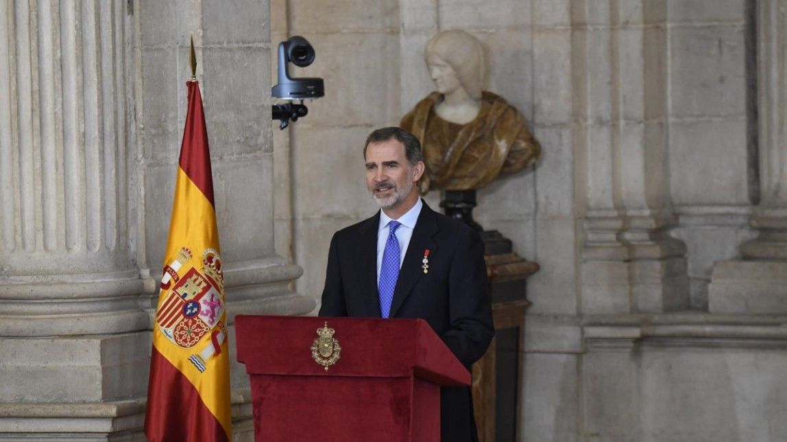 Un artista català denuncia que Felip VI li ha fet perdre 100 euros