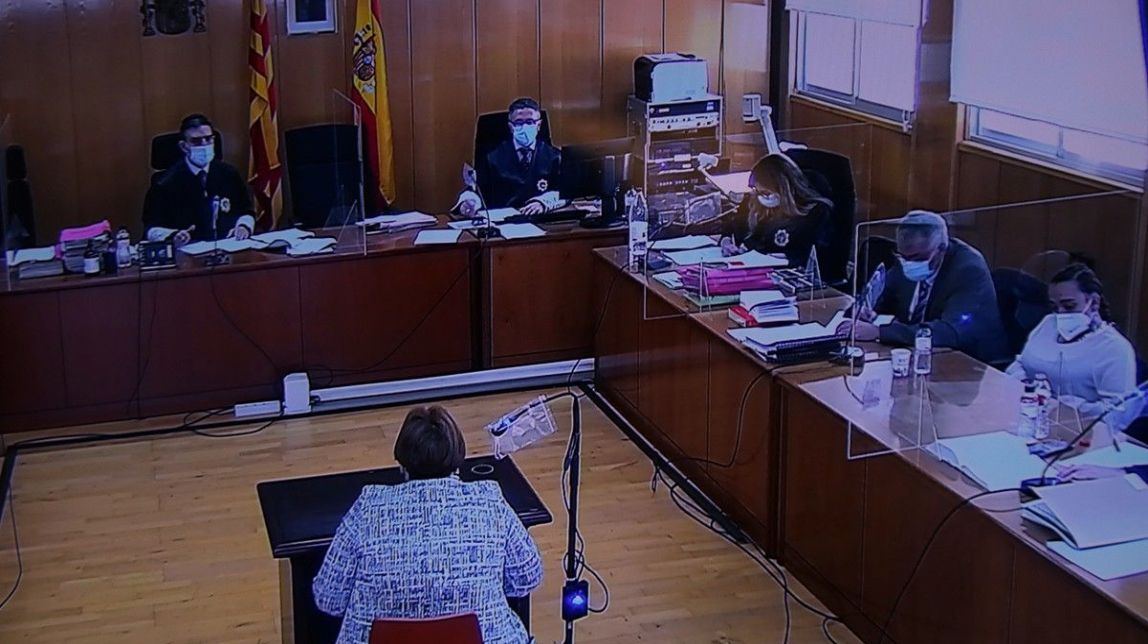 L'acusada de tirar el seu nadó a un contenidor de Tarragona confessa que el pare abusava d'ella