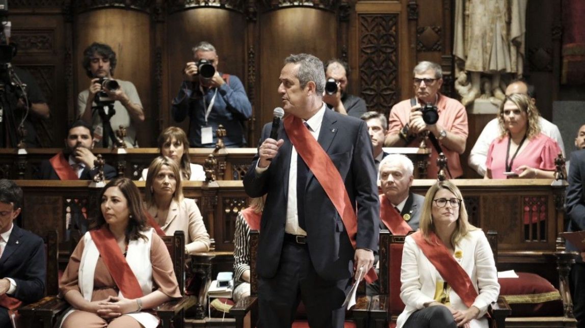 Forn, a Colau: «Vostè ha estat l'instrument útil dels poderosos a qui tant critica»