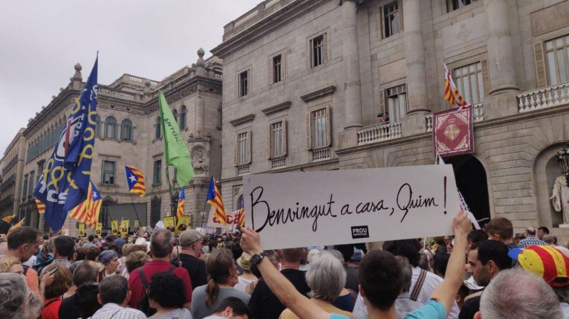 VÍDEO EN DIRECTE La investidura d'Ada Colau, al minut 