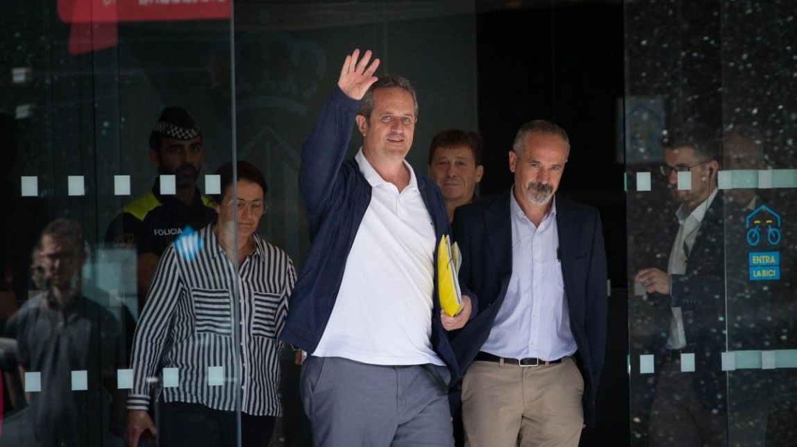 VÍDEO Forn surt de l'Ajuntament i torna a Brians 2 després de realitzar els seus tràmits