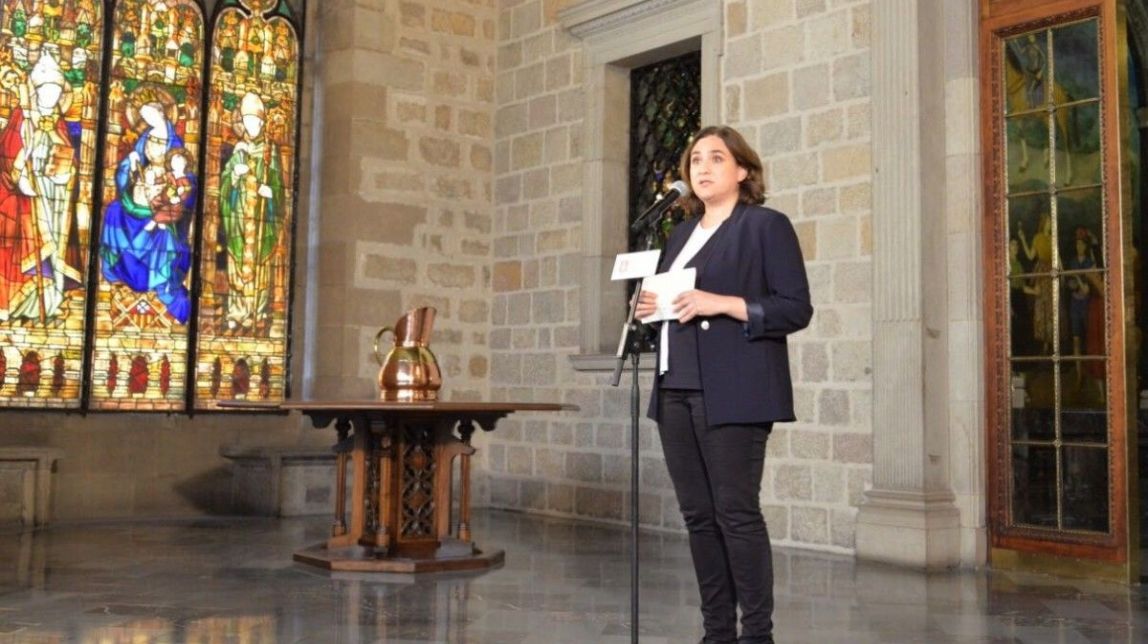 VÍDEO EN DIRECTE Declaració institucional de Colau abans que Puigdemont comparegui al Parlament 