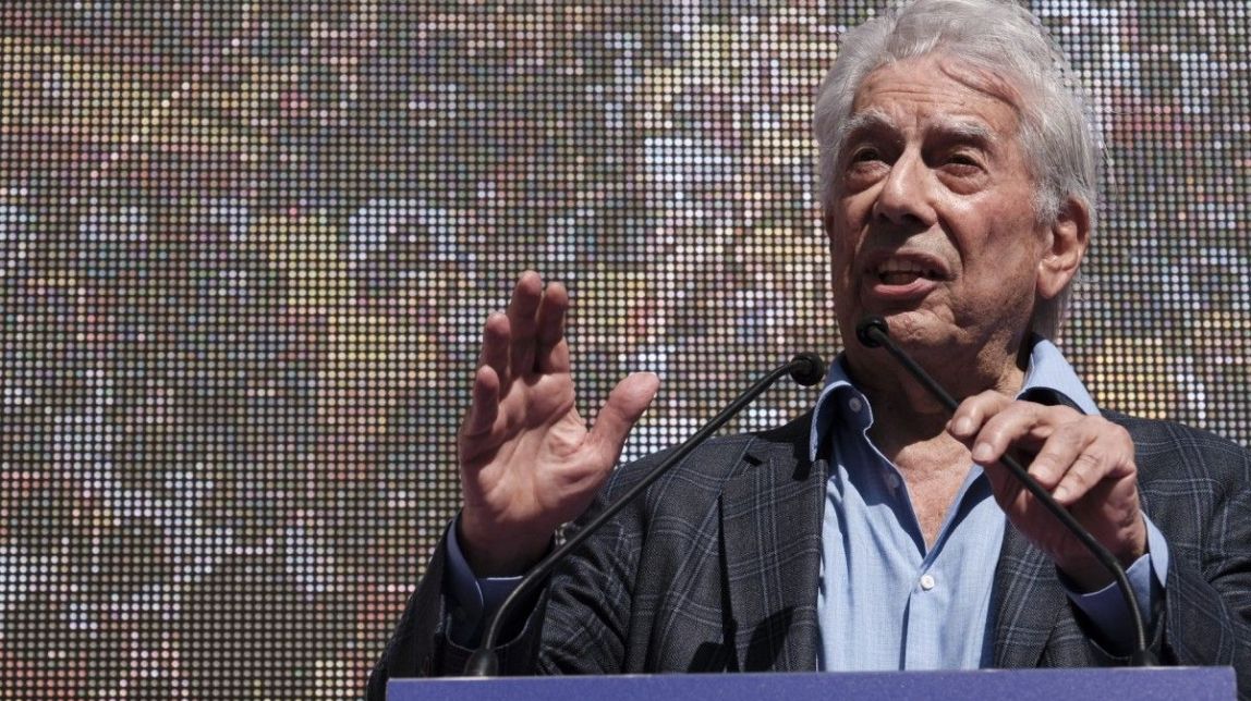 Vargas Llosa titlla Puigdemont, Junqueras i Forcadell de «colpistes» 