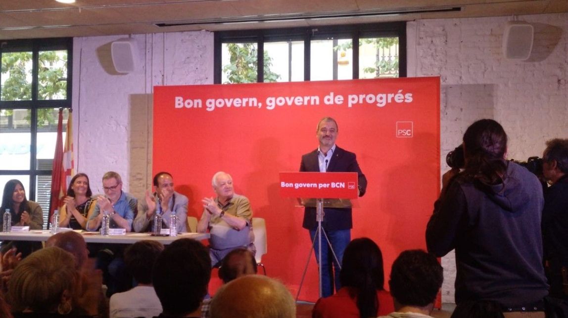 Collboni exigeix a Colau presentar un acord de govern abans de la investidura