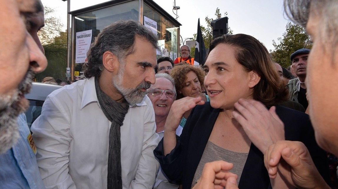 Colau convoca els cònsols europeus a Barcelona per buscar una mediació després de l'1-O