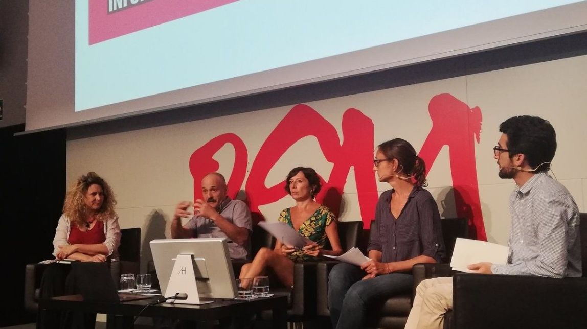 El Govern avala una llei contra les «fake news» que no restringeixi la llibertat d'expressió