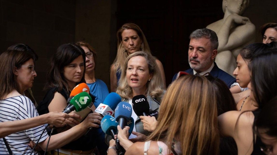 Calviño assegura que la relació amb la Generalitat és de «normalitat i màxima cordialitat»