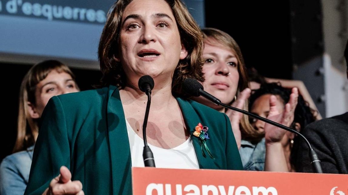 Colau: «En cap cas iniciaré una negociació per a un acord amb Valls o Artadi»