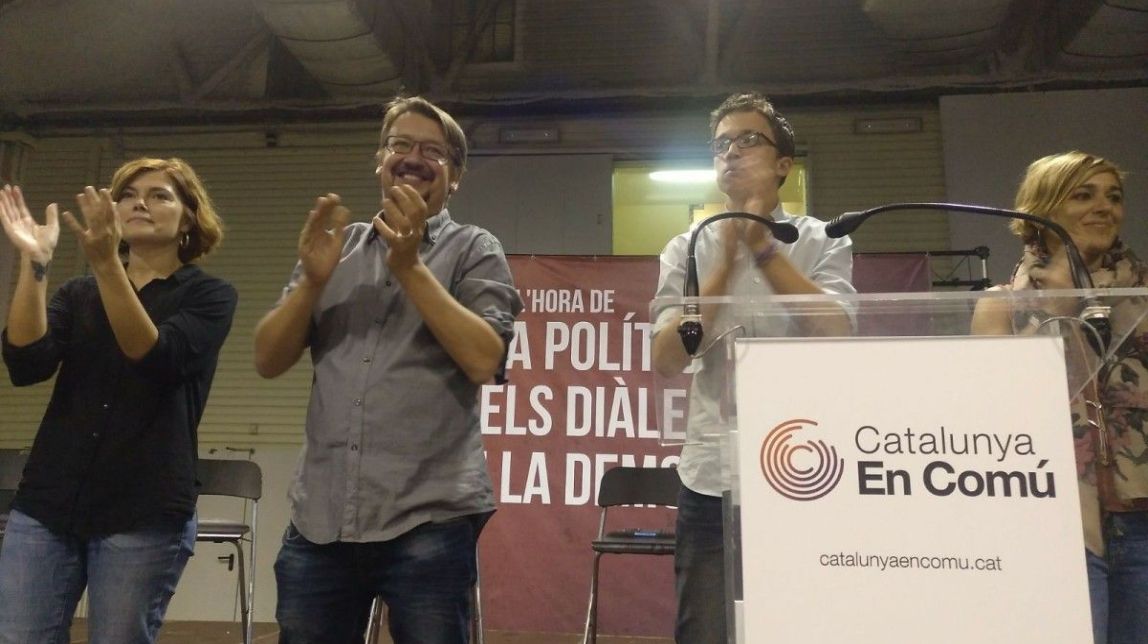 Errejón i els «comuns» criden a sortir al carrer l'1-O per frenar la «humiliació» de Catalunya