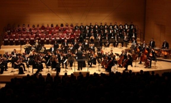 L'Orquestra de Cadaqués i l'Orfeó Català han portat la 'Novena' de Beethoven a l'Auditori de Girona.
                                                                             |
                                                                    Anna Camps / ACN - |
                                                                    