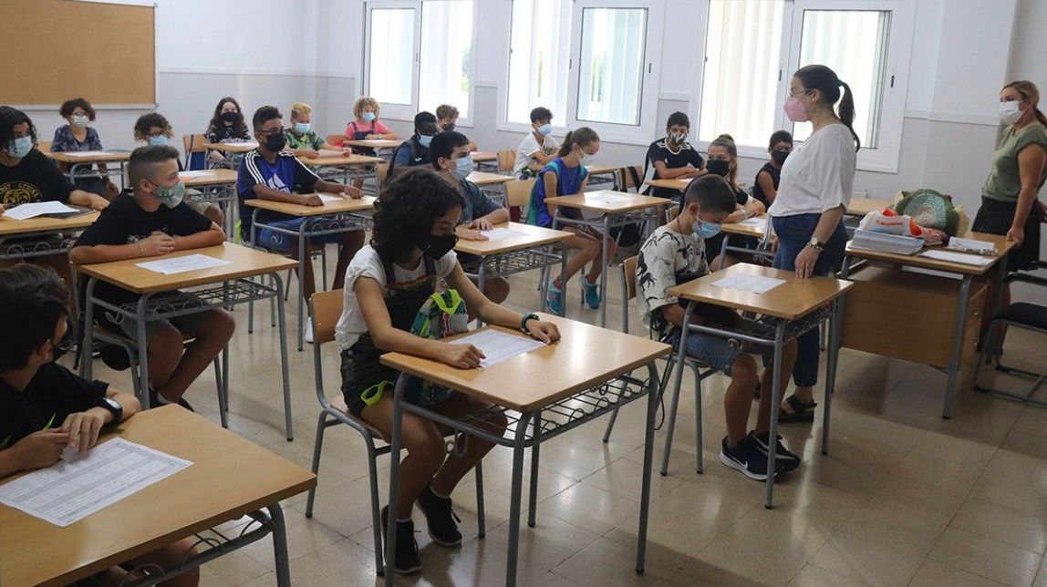 Els alumnes tornaran de forma presencial a les aules el dia 10