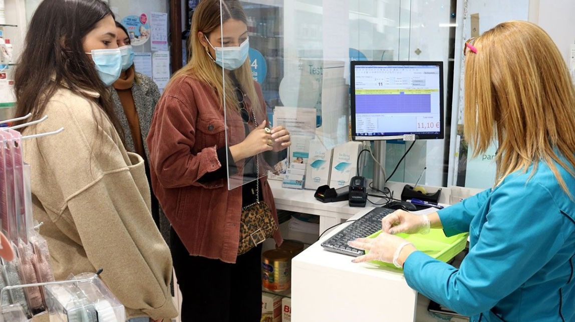 Els positius que es detectin amb tests d'antígens es podran notificar a les farmàcies