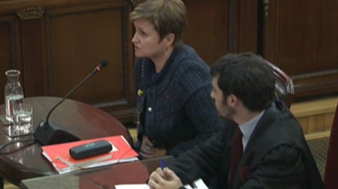 Exmembres de la mesa del Parlament reforcen Forcadell: «La funció és amparar la participació»