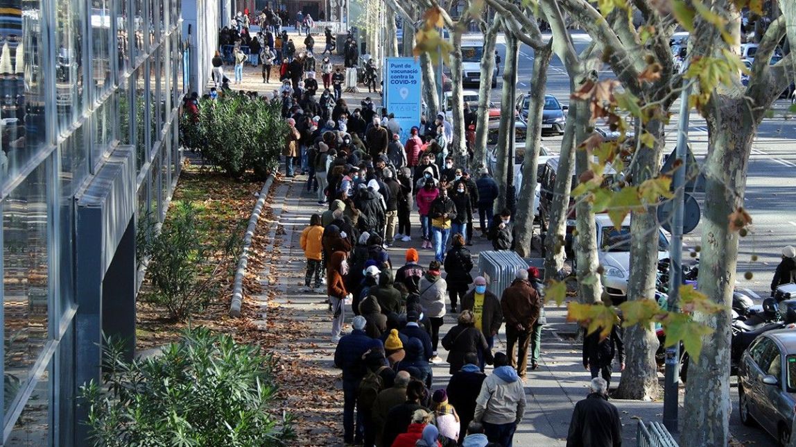 Exhaurides les dosis de vacunació sense cita prèvia a Fira de Barcelona 