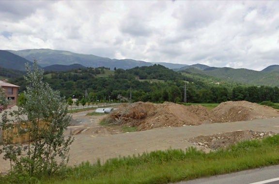 Terrenys on s'ha de construir la nova escola de Sant Joan.
                                                                             |
                                                                    Google - |
                                                                    