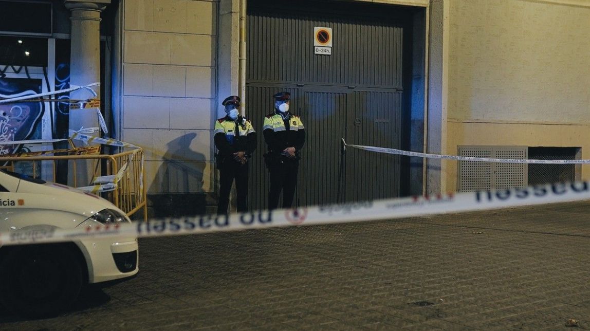 El local incendiat a la plaça Tetuan apareix a la llista dels Mossos de llocs ocupats de risc